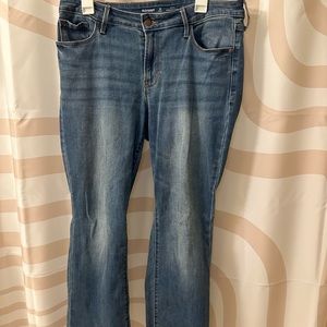 Old Navy womens size 12 Short Kicker boot cut mid rise denim